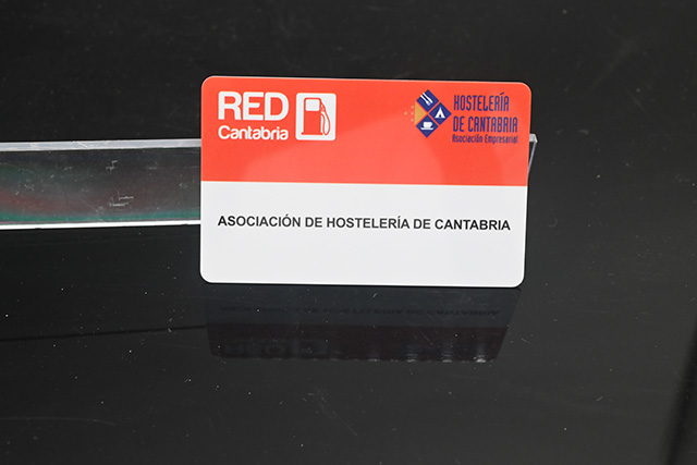 LETOU乐投光面卡制作厂家?? 直营直销的厂家