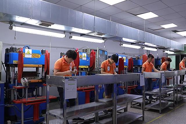 《海原县人民政府》：家门口学手艺，，，，，，，稳就业促增收