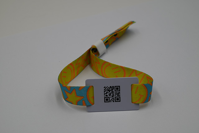 pvc烫金塑料卡怎么制作？？？？？？