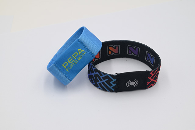 公交一卡通“卡”在哪儿？？？？？？