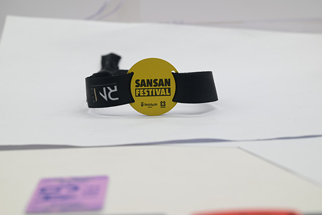 制作异形卡的价钱为什么比通俗卡贵呢？？？？？？